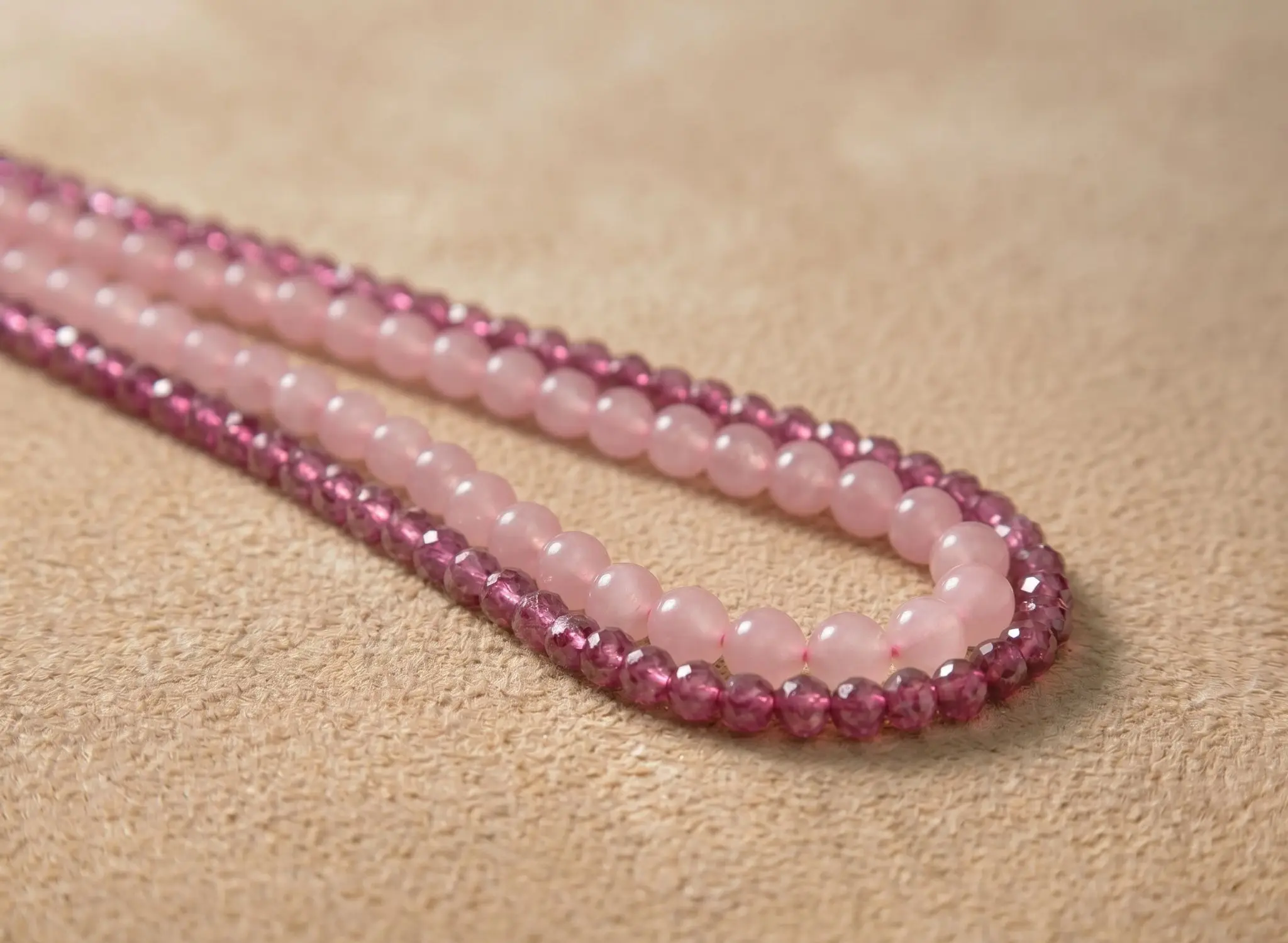 Colliers en quartz rose