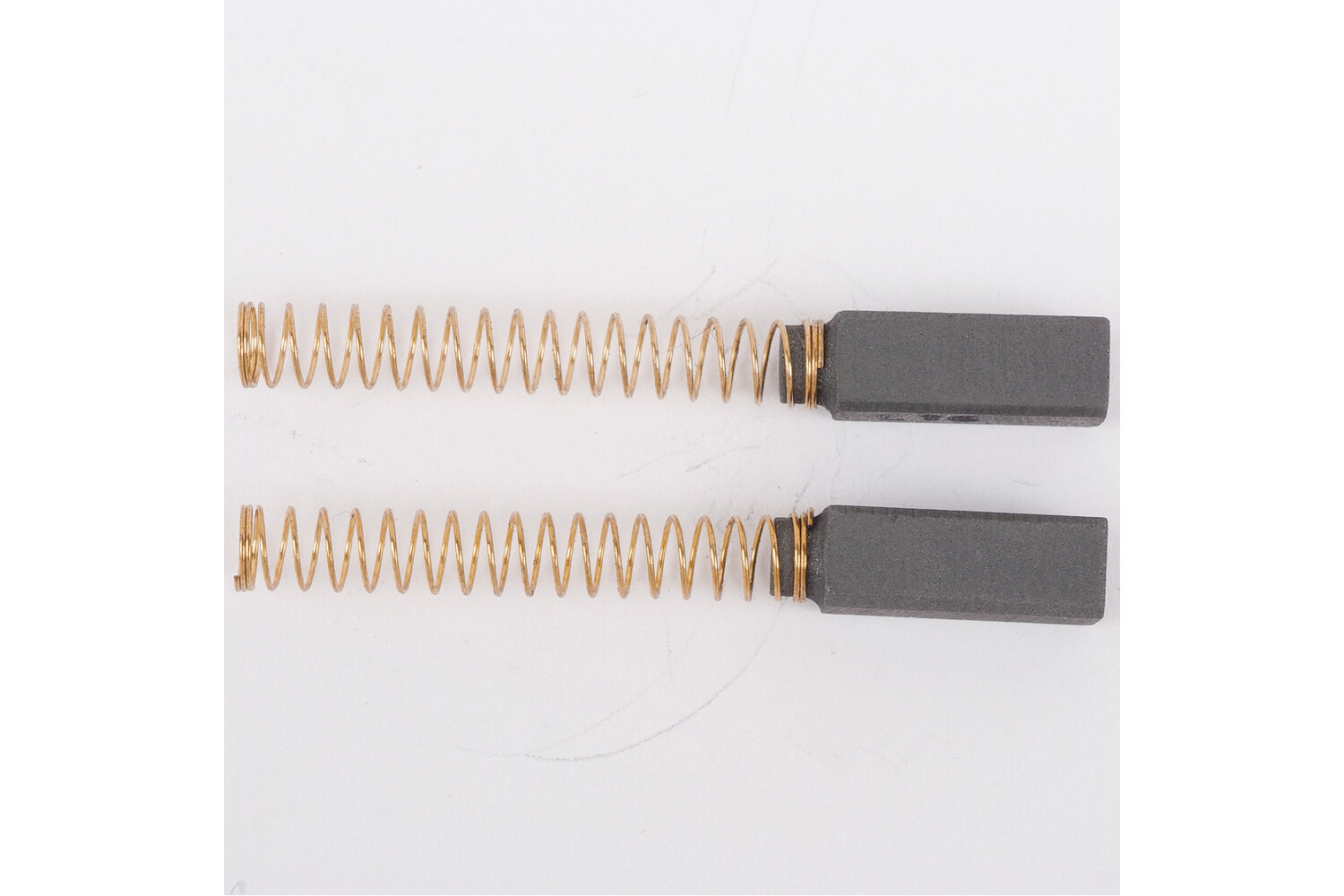 CHARBONS POUR OMEC 180