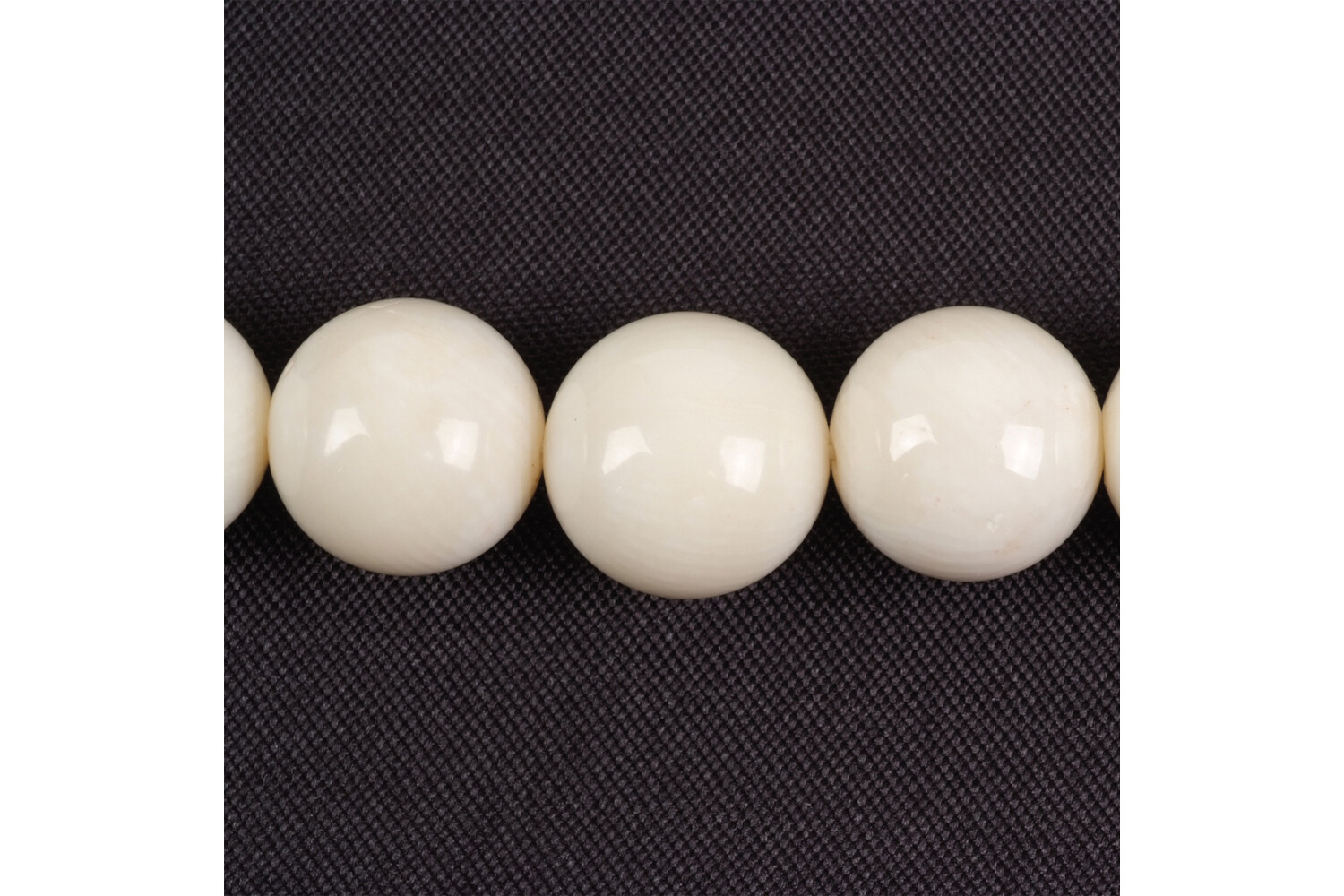 Collier de coraux éponge rouges 12.0 mm