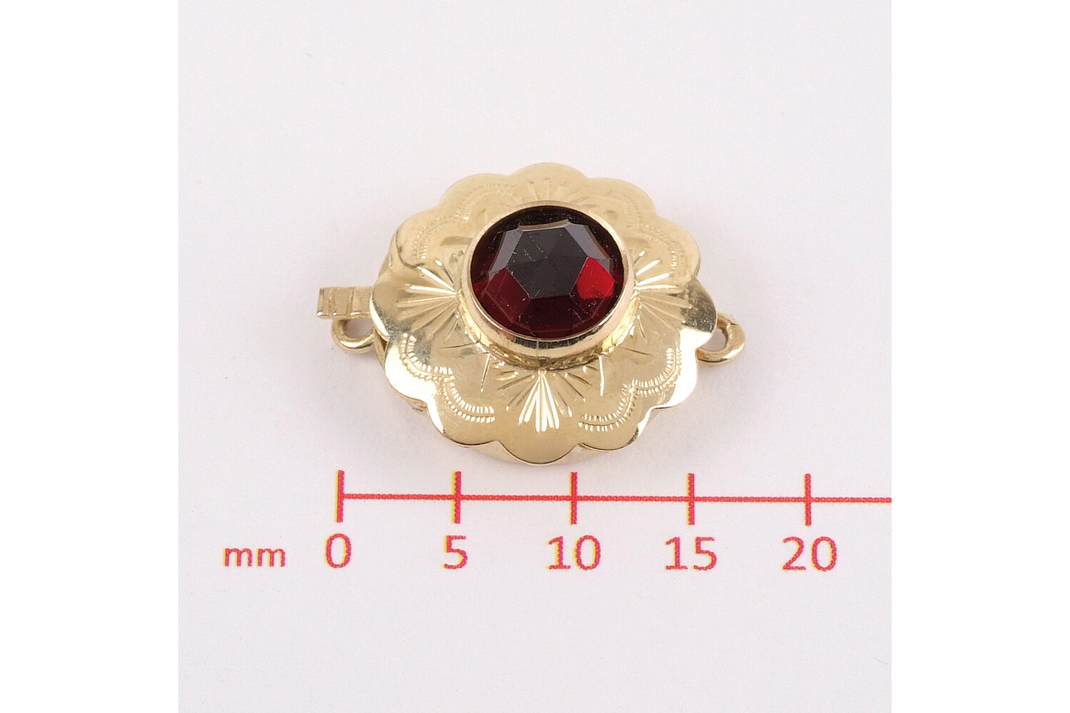 Fermoir grenat 1 rang or jaune 14 carats