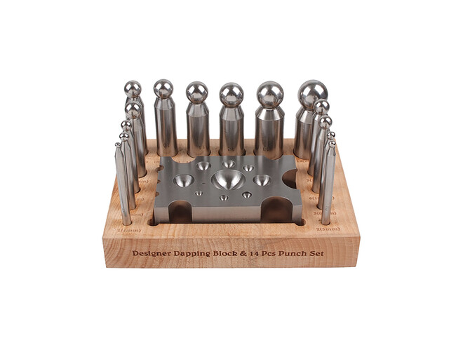 SET DE 14 BOUTEROLLES AVEC DÉ À EMBOUTIR