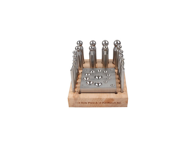 SET DE 18 BOUTEROLLES AVEC DÉ À EMBOUTIR