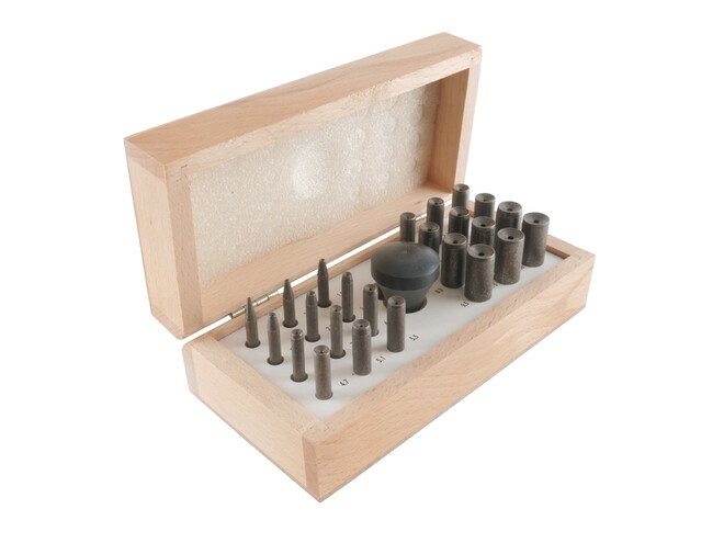 OUTILS A SERTIR 24 ELEMENTS AVEC MANCHE