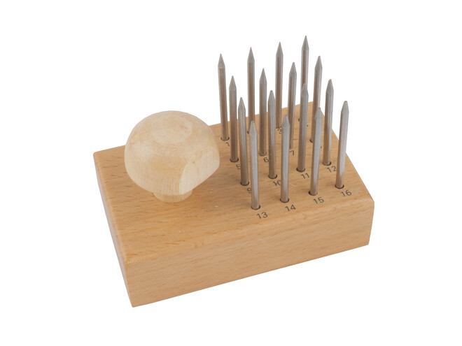 ASSORTIMEMENT DE 16 PERLOIRS