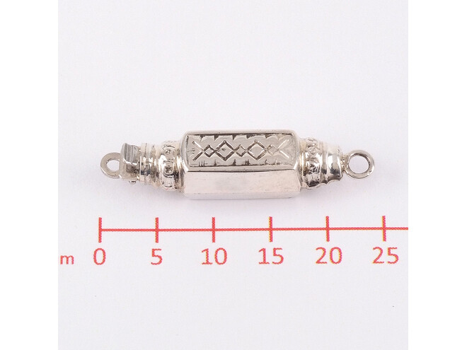 Petit fermoir tube argent