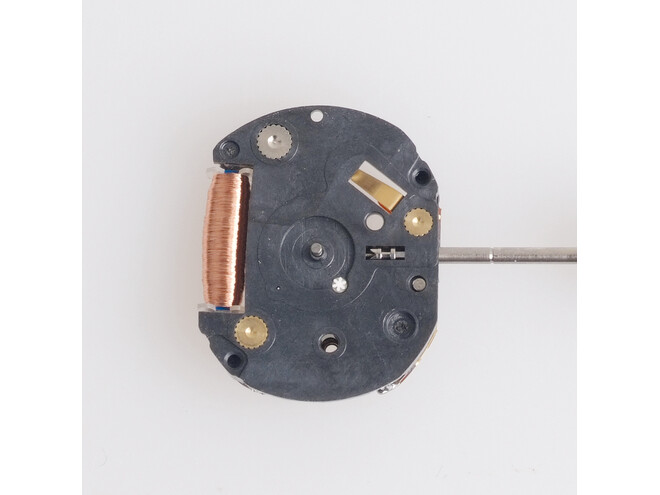 MONTRES QUARTZ HATTORI 1F20