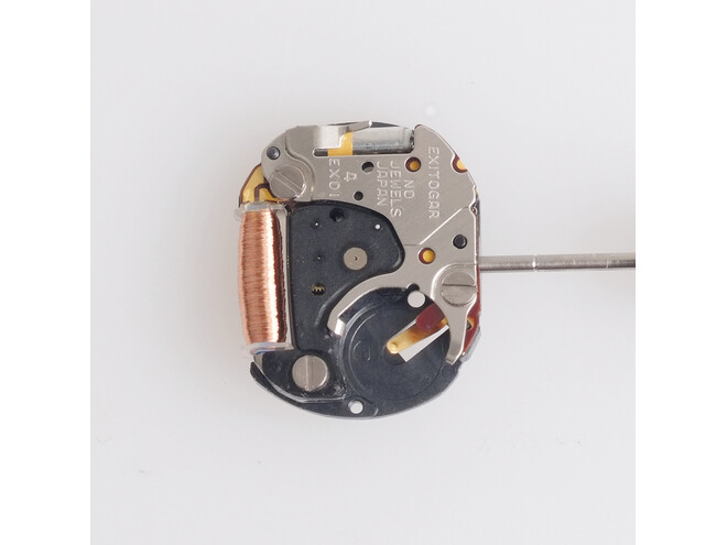 MONTRES QUARTZ HATTORI 1F20