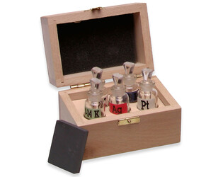 COFFRET A TESTER 9,14,18,AG,PT. + PIERRE
