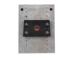 PLAQUE DE FIXATION RÉGLABLE