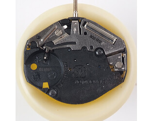 MONTRES QUARTZ ETA 802002